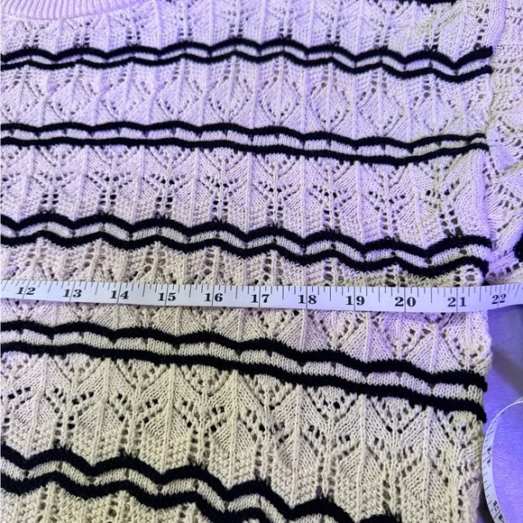 Striped Cream and Black Sweater! Vera Moda brand! Super sharp staple! - Picture 6 of 6